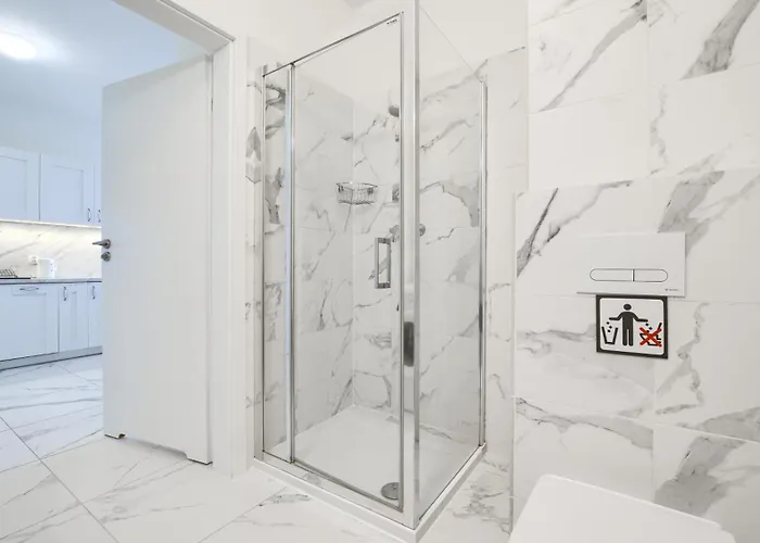 Aquamarina Onyx, Sun & Snow